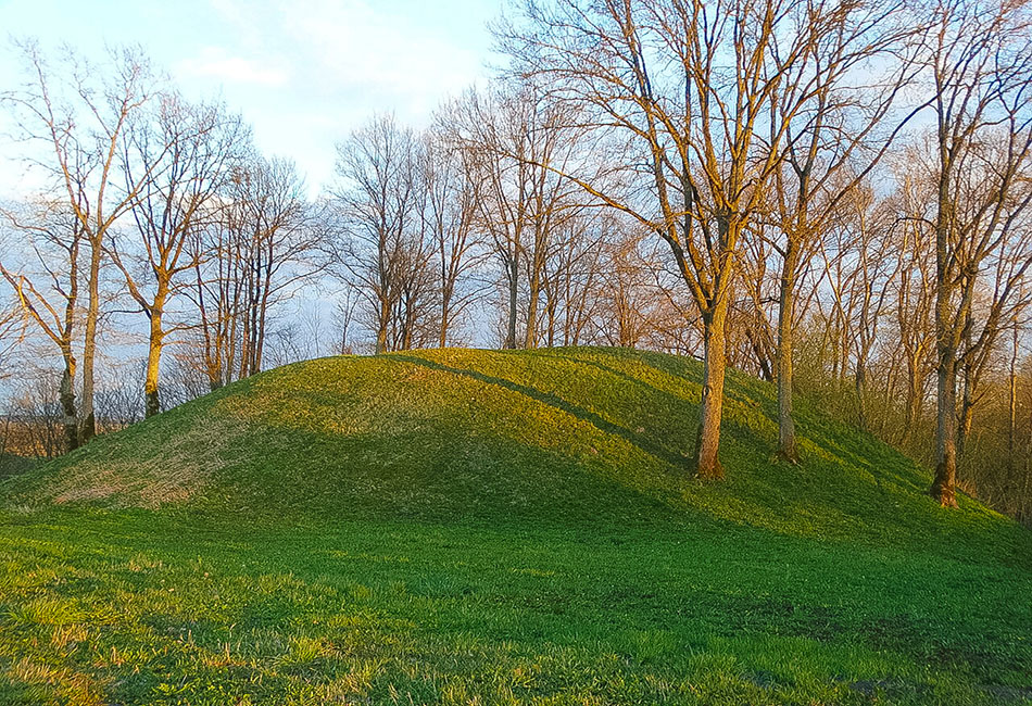 Greižėnų piliakalnis