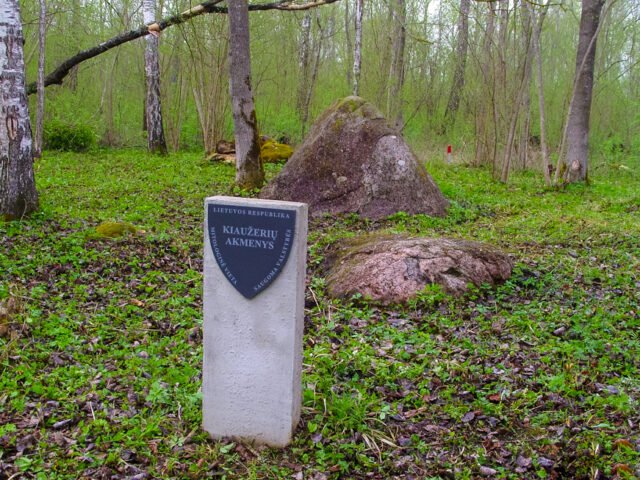 Kiaužerių akmuo su ženklais: užmirštas archeologinis kodas
