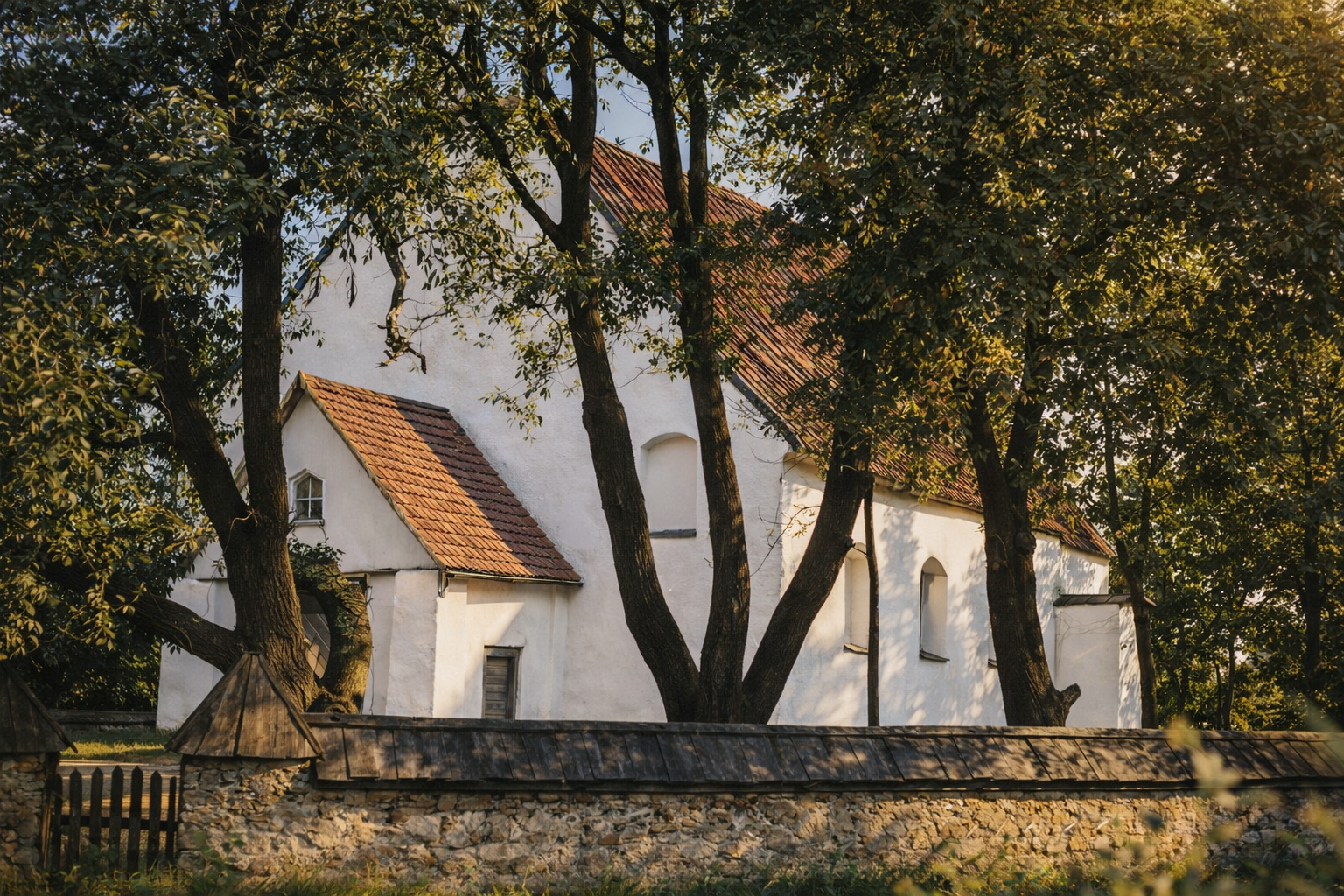 Senoji Žagarės Šv. apaštalų Petro ir Povilo bažnyčia