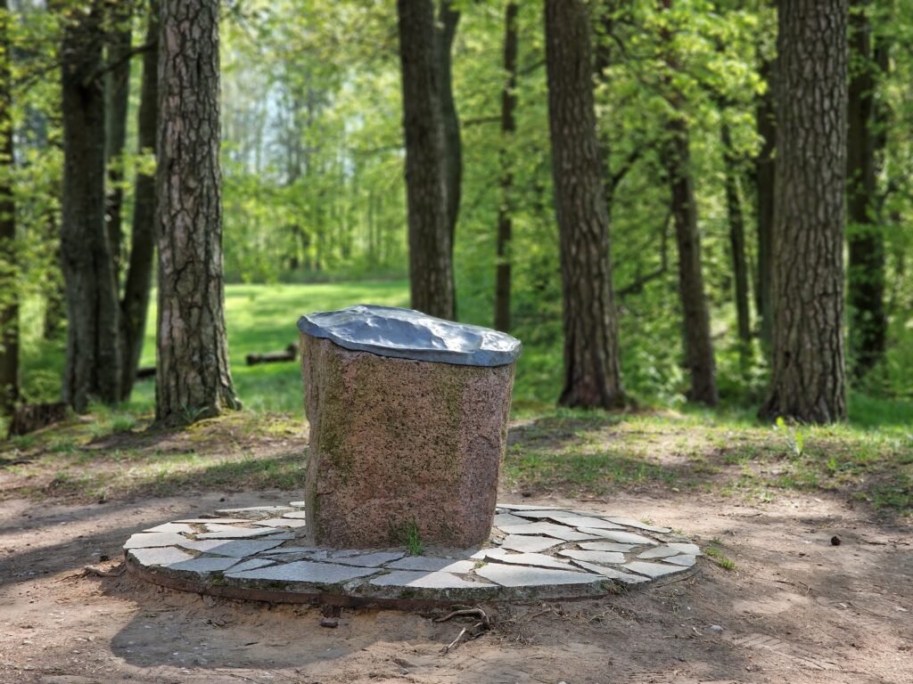 Rambyno aukų akmuo dabar