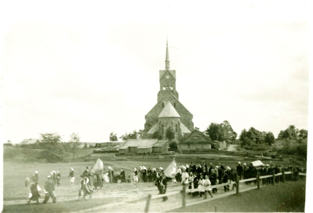 Salako bažnyčios panorama