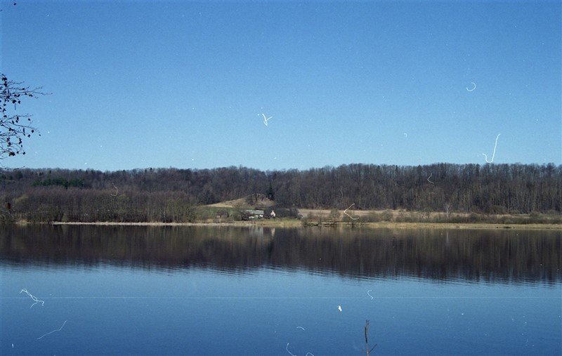 Bačkininkėlių piliakalnis iš pietryčių pusės Autorius Zenonas Baubonis Data 2004 04 15 Šaltinis Z.Baubonio asmeninis archyvas Nr. 5749-2A