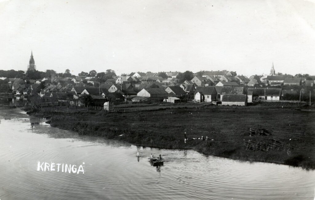 Miesto panorama nuo Birutės gatvės tilto per Akmeną. Fot. Stasys Vaitkevičius. Apie 1931 m.