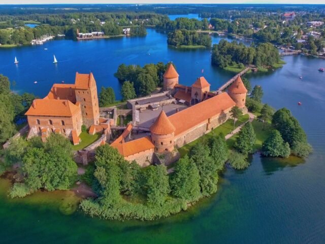 Trakų pilis ir jos valdovai