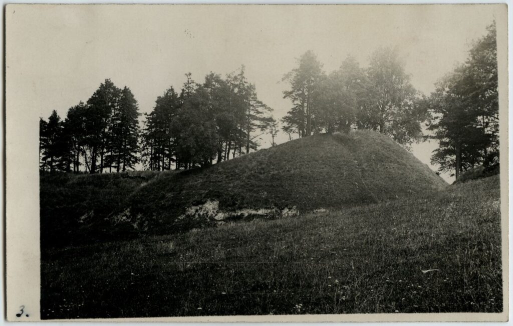Bubių piliakalnis